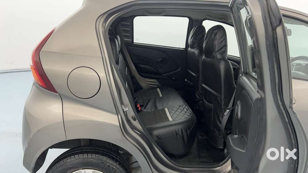 Datsun Redigo T Option, 2017, Petrol