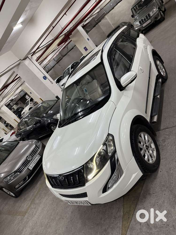 Mahindra Xuv500 2.2 W10 Sportz Edition At, 2016, Diesel