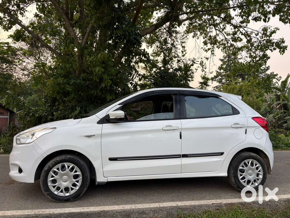 Ford Figo Petrol 2016