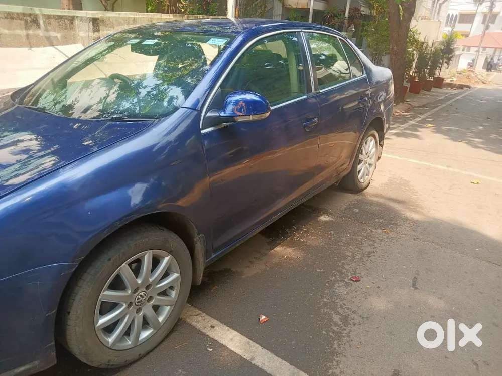 Volkswagen Jetta 2010 Petrol 98000 Km Driven