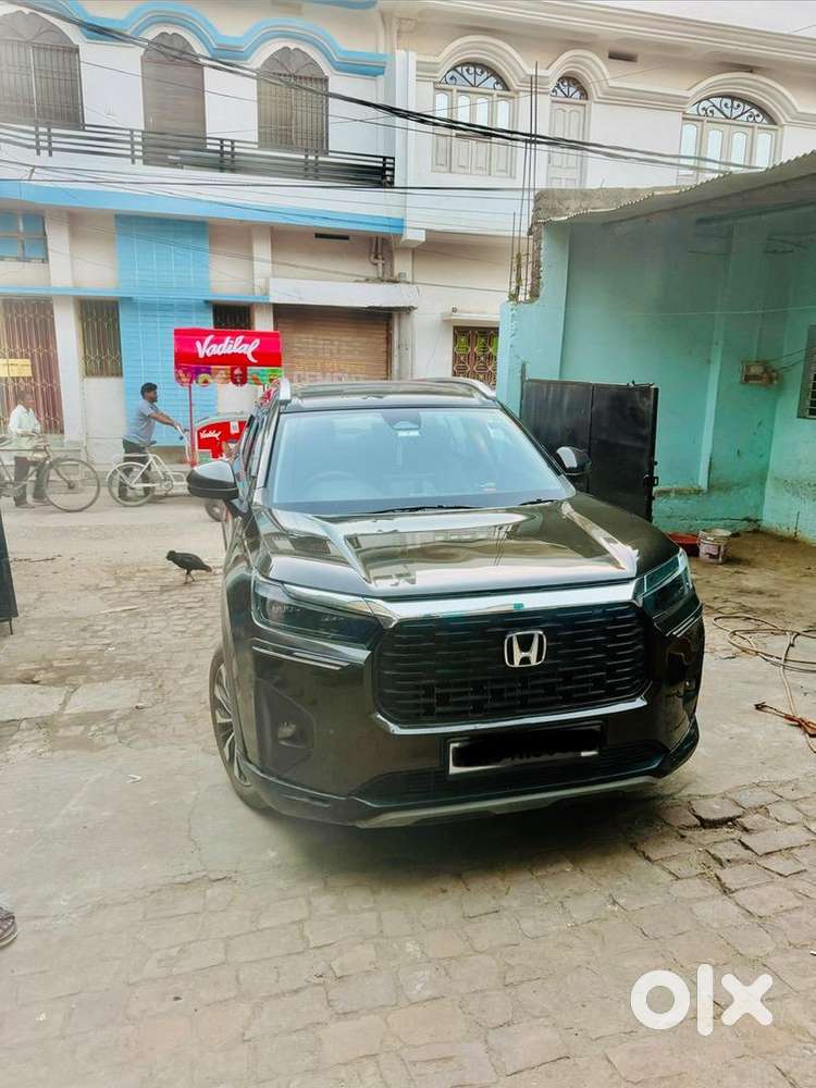 Honda Elevate 2023 Top Petrol 7000 Km Driven