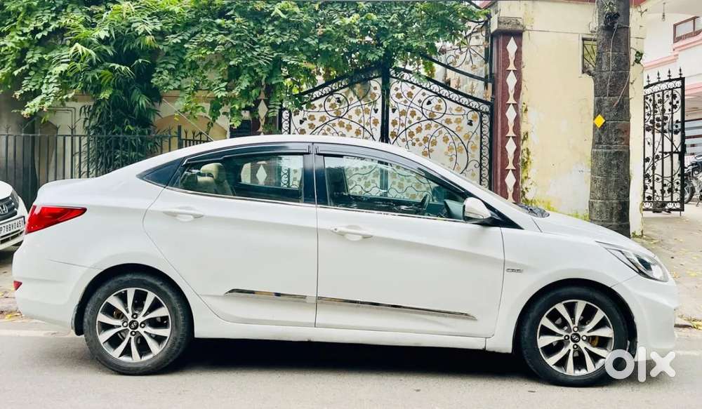 Hyundai Verna Fluidic 1.6 Crdi Sx Opt, 2015, Diesel