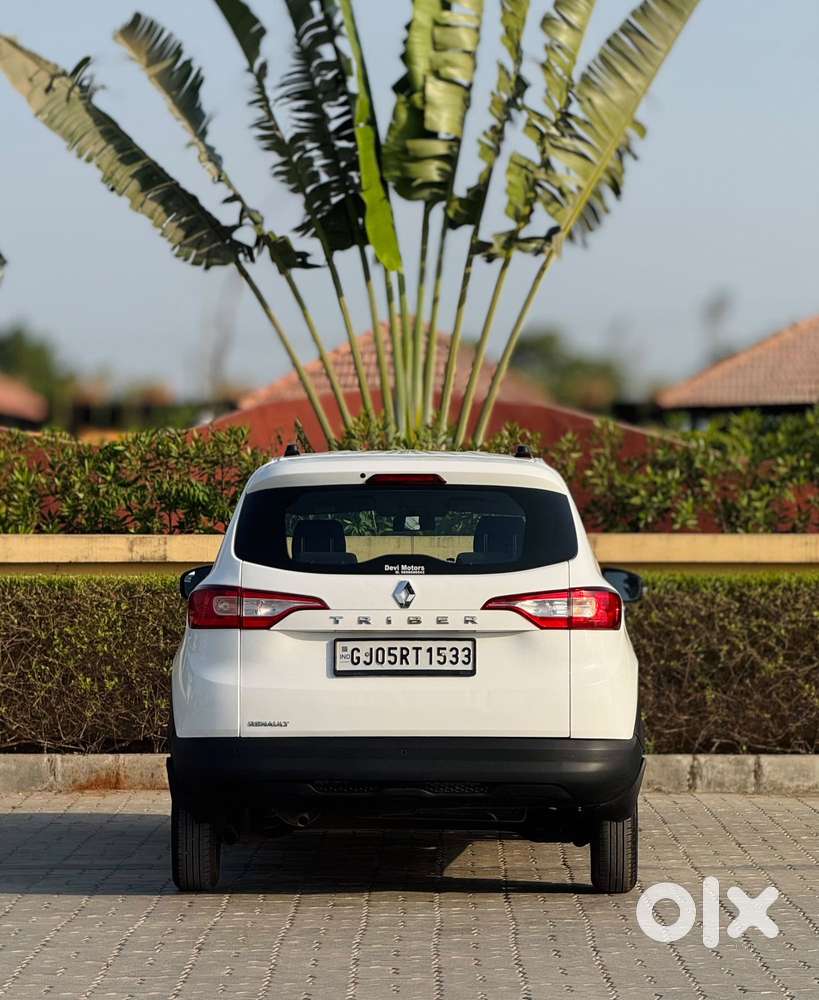 Renault Triber Rxl, 2023, Petrol