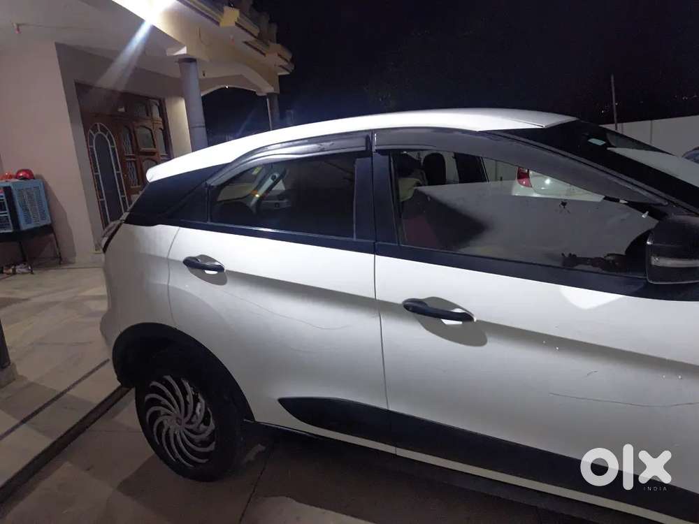 Tata Nexon 2023 Petrol One Hand Drive Feel Like New Car