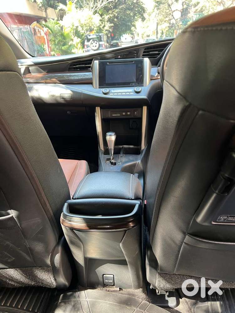 Toyota Innova Crysta 2017 Re