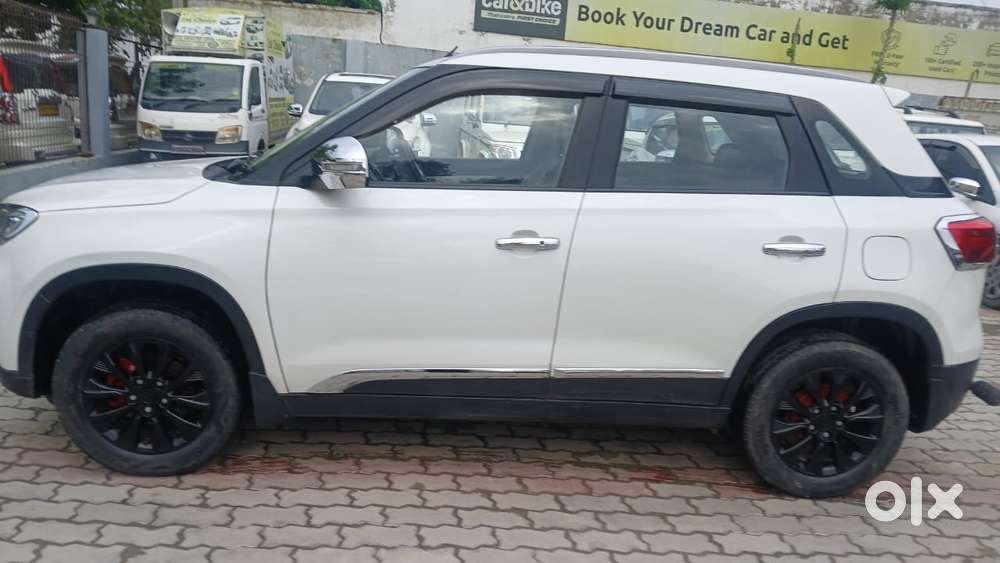 Maruti Suzuki Brezza 1.5 Zxi At Smart Hybrid, 2022