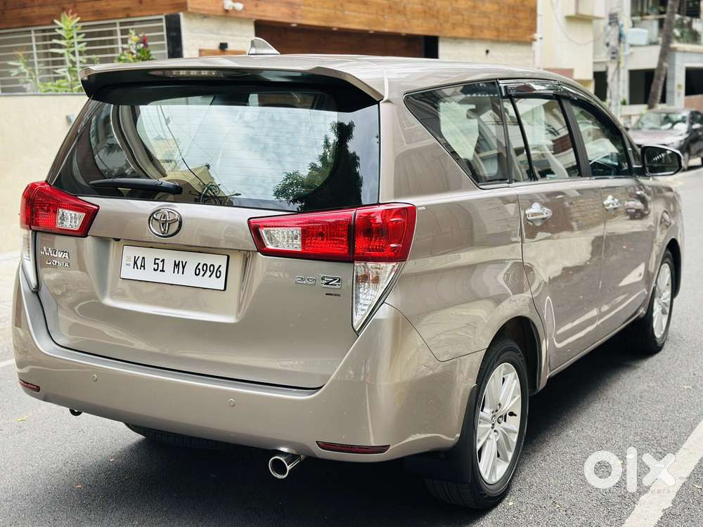 Toyota Innova Crysta 2.8 Zx At 7 Seater, 2017, Diesel
