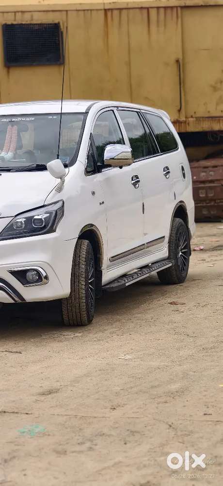 Toyota Innova 2014 Diesel Well Maintained