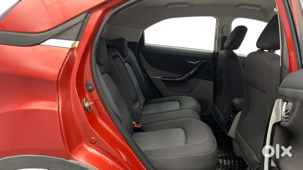 Tata Nexon 1.2 Revotron Xza Plus, 2019, Petrol