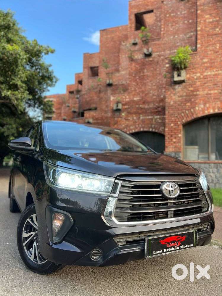 Toyota Innova Crysta 2.4 Gx Limited Edition 7 Str, 2022, Diesel