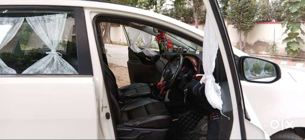 Toyota Innova Crysta 2023
