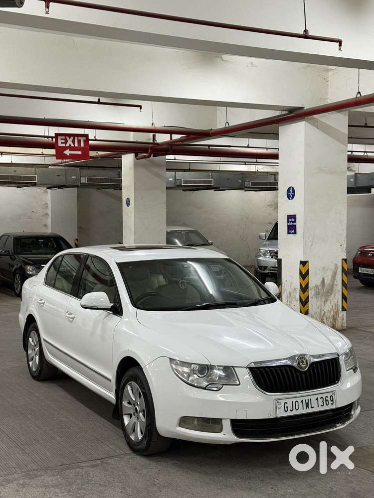 Skoda Superb Style 2.0 Tdi At, 2013, Diesel