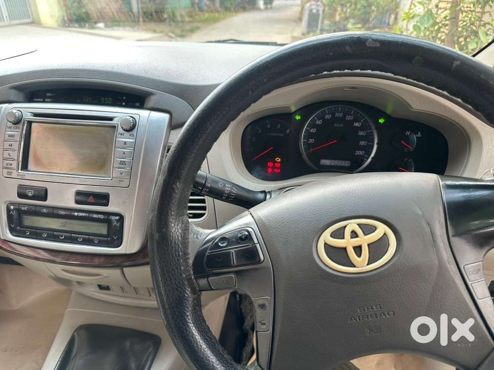 Toyota Innova 2012 Diesel Well Maintained