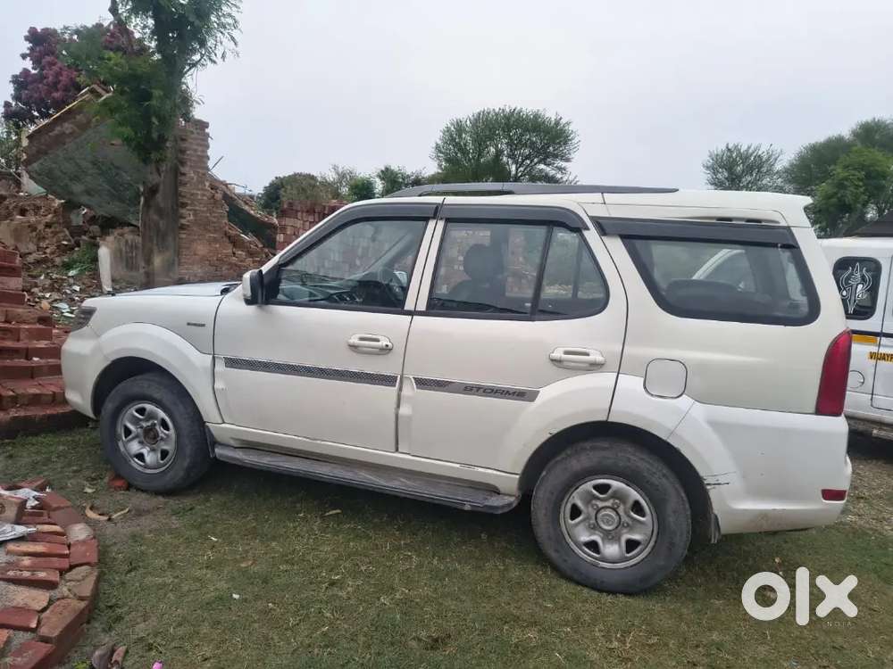 Tata Safari Storme