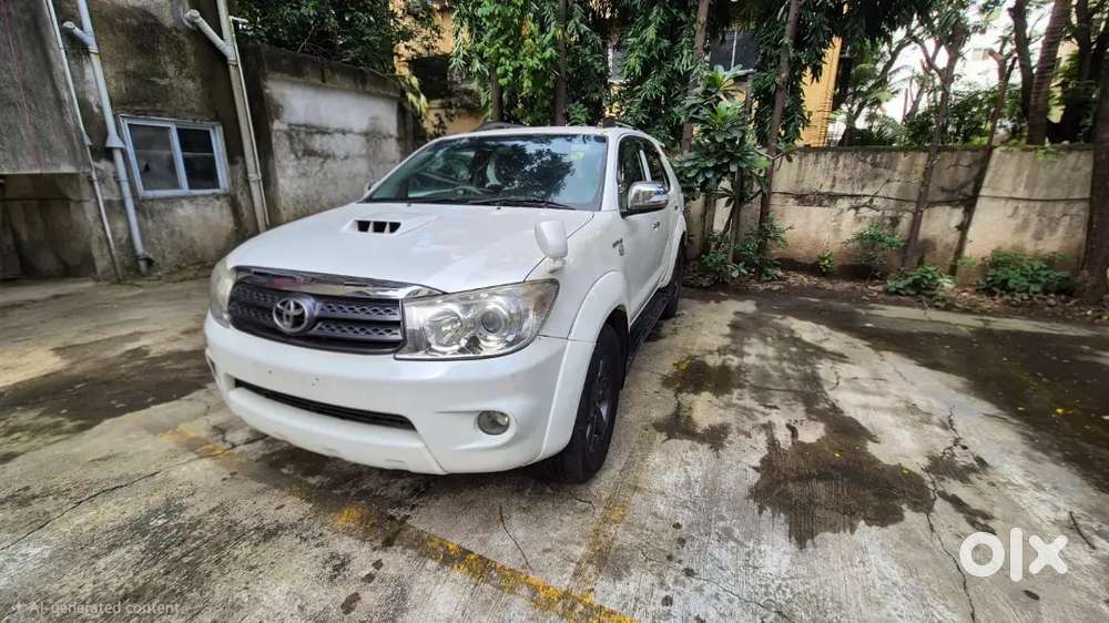 Toyota Fortuner Manual 2011