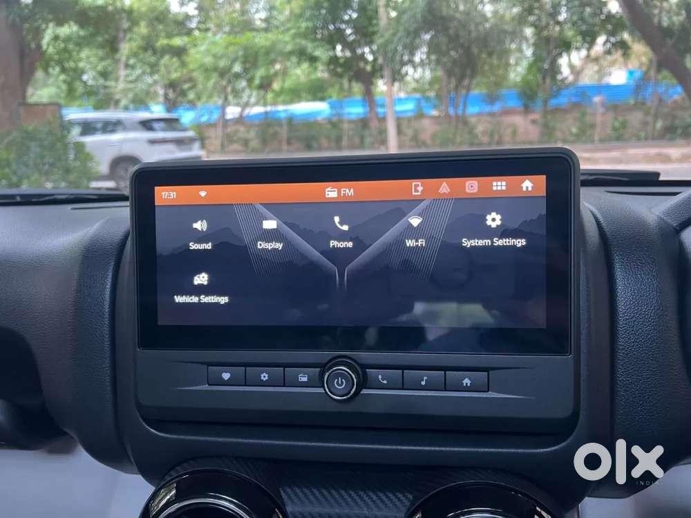 Mahindra Thar Roxx, 2025, Petrol