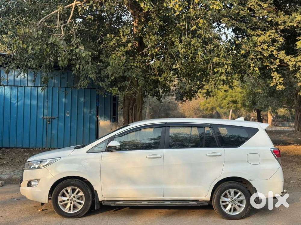 Toyota Innova Crysta 2.8 Gx At 8s, 2019, Diesel