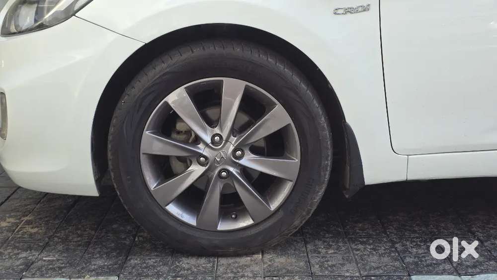 Hyundai Fluidic Verna 2013