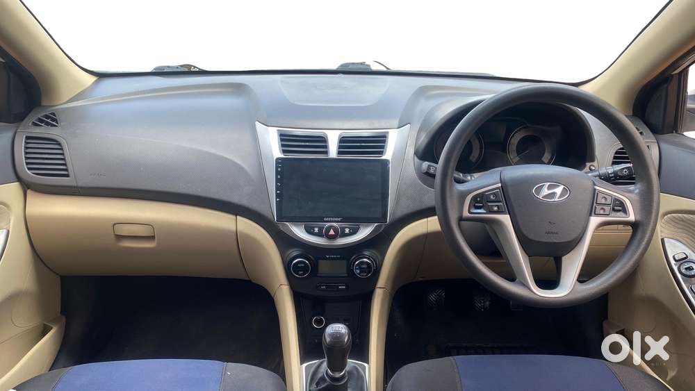 Hyundai Verna Fluidic 1.6 Vtvt Sx, 2013, Petrol