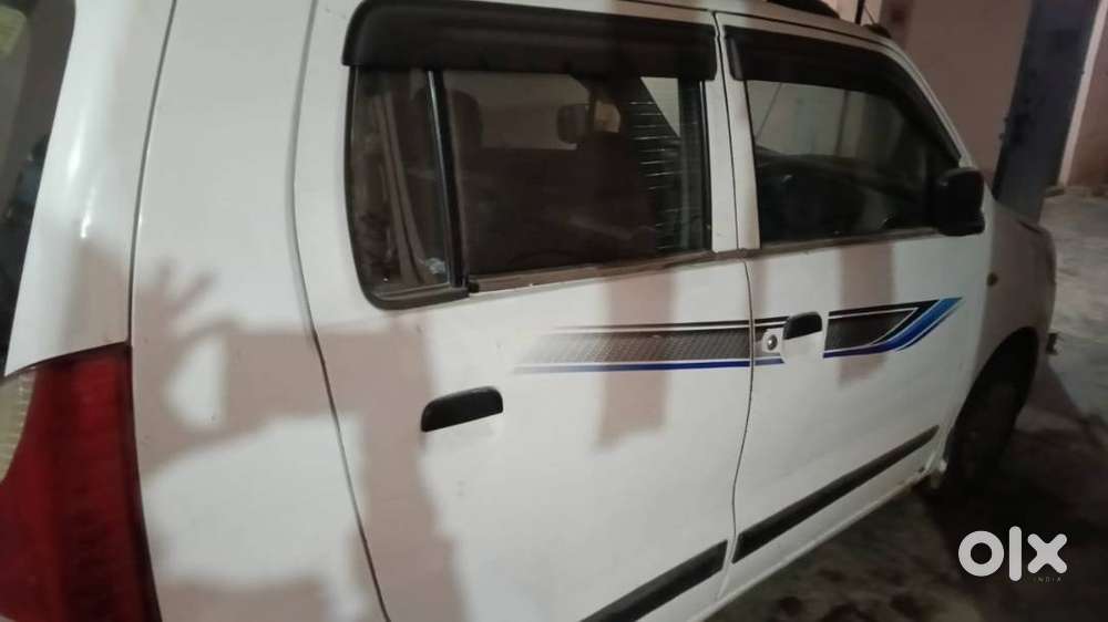 2016 Cng Wagon R New Battery & Tyre