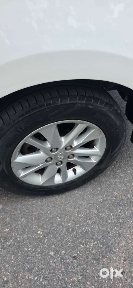 Toyota Innova Crysta 2.4 G Mt 8s, 2017, Diesel