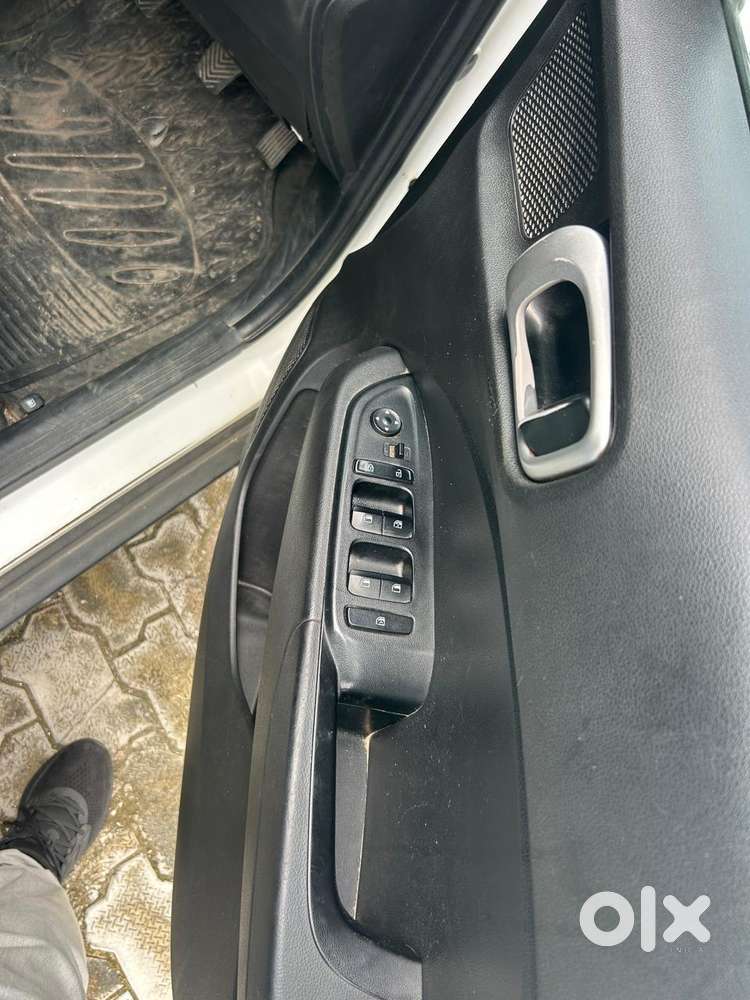 Hyundai Venue S Diesel, 2020, Diesel