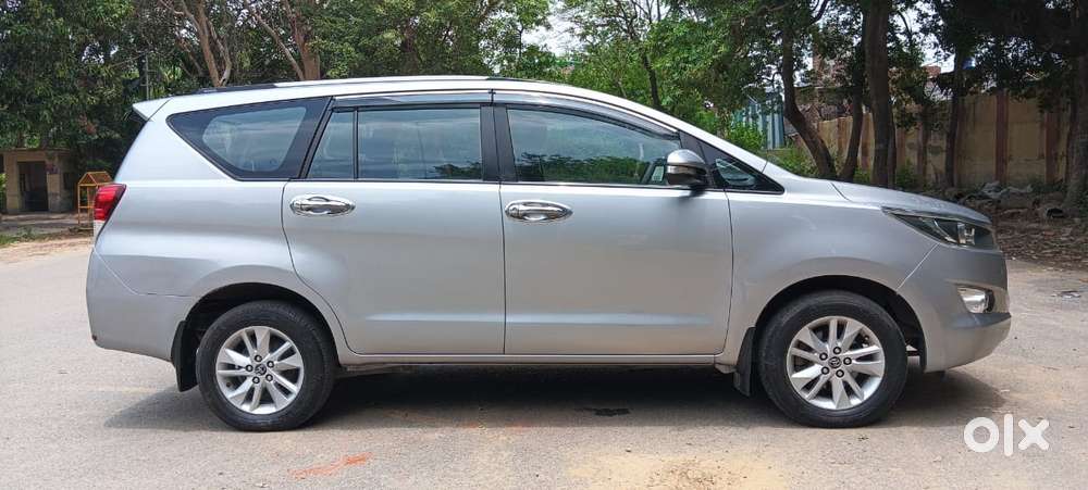 Toyota Innova Crysta 2.4 G Mt 8s, 2017, Diesel