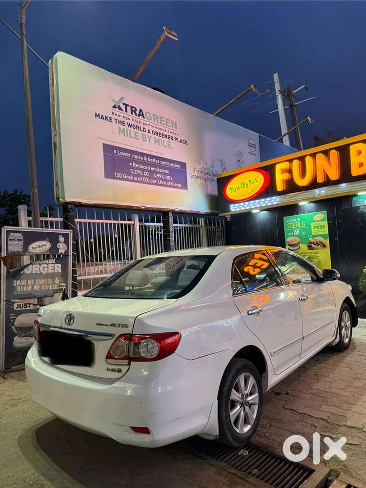 Toyota Corolla Altis 2011 Diesel