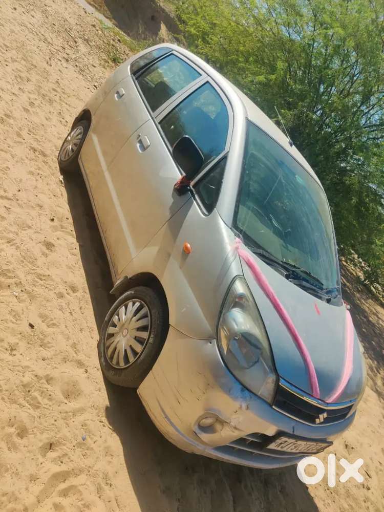 अच्छी कंडीशन है और पेट्रोल इंजन है