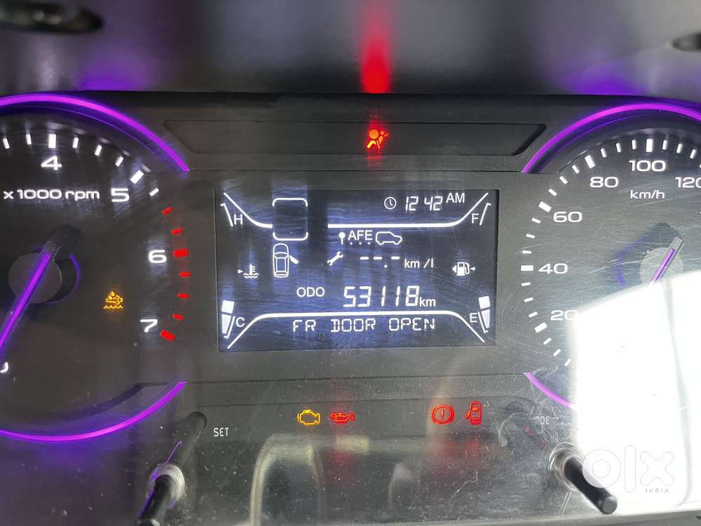 Mahindra Marazzo M2, 2023, Diesel
