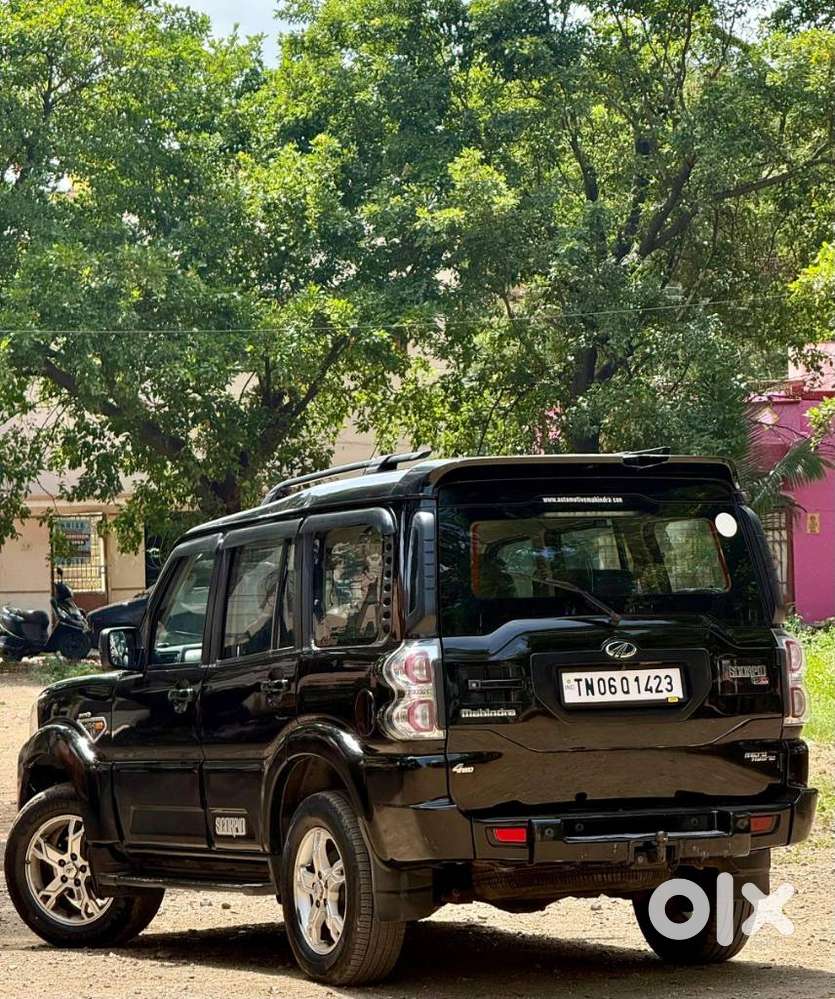 Mahindra Scorpio S10, 2015, Diesel