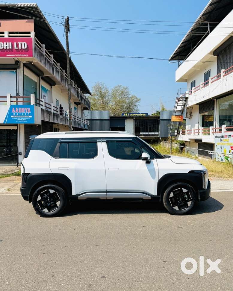 Kia Syros Htk Plus Turbo Dct, 2025, Petrol