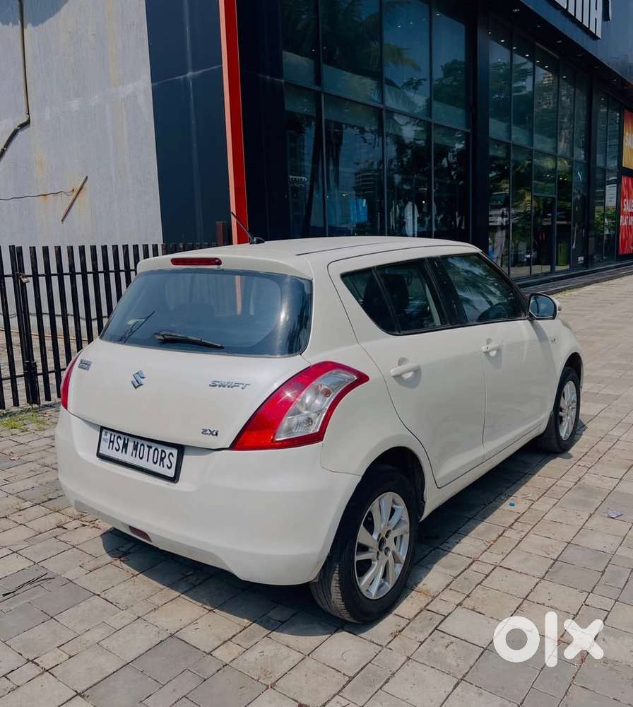Maruti Suzuki Swift Zxi 2012