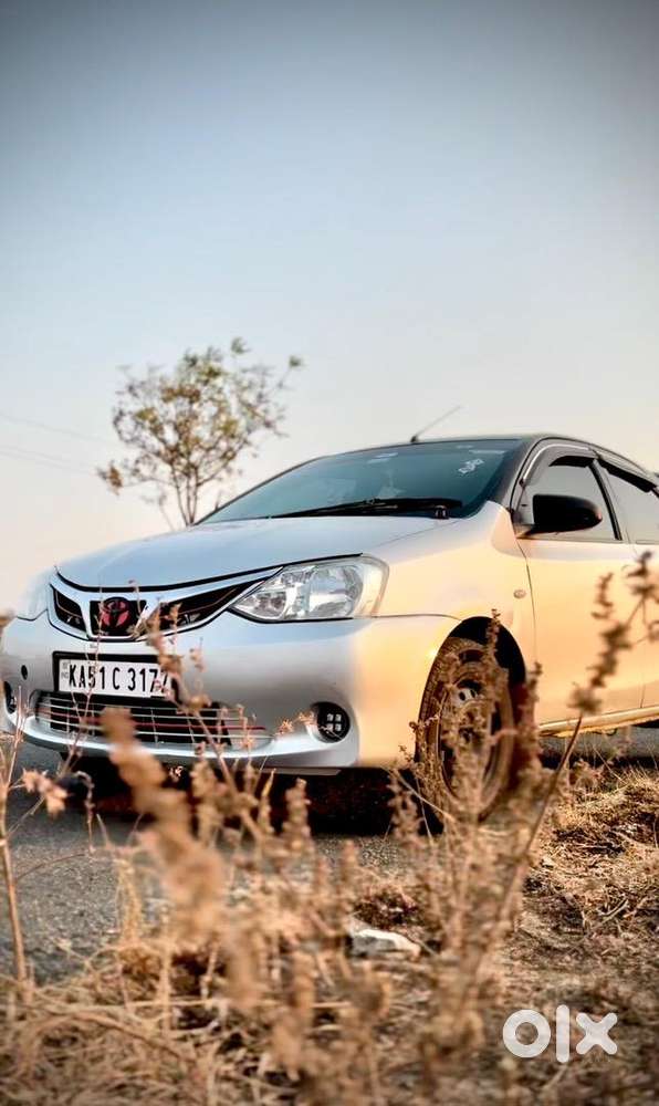 Toyota Etios Liva 2015 Diesel 300000 Km Driven