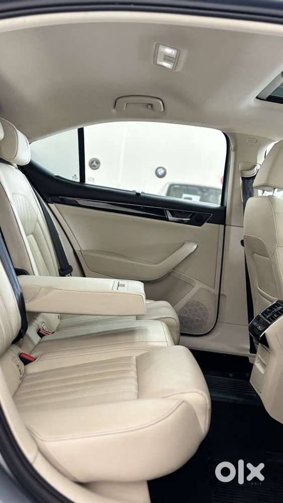 Skoda Superb 2.0 Tsi At L&k, 2021, Petrol