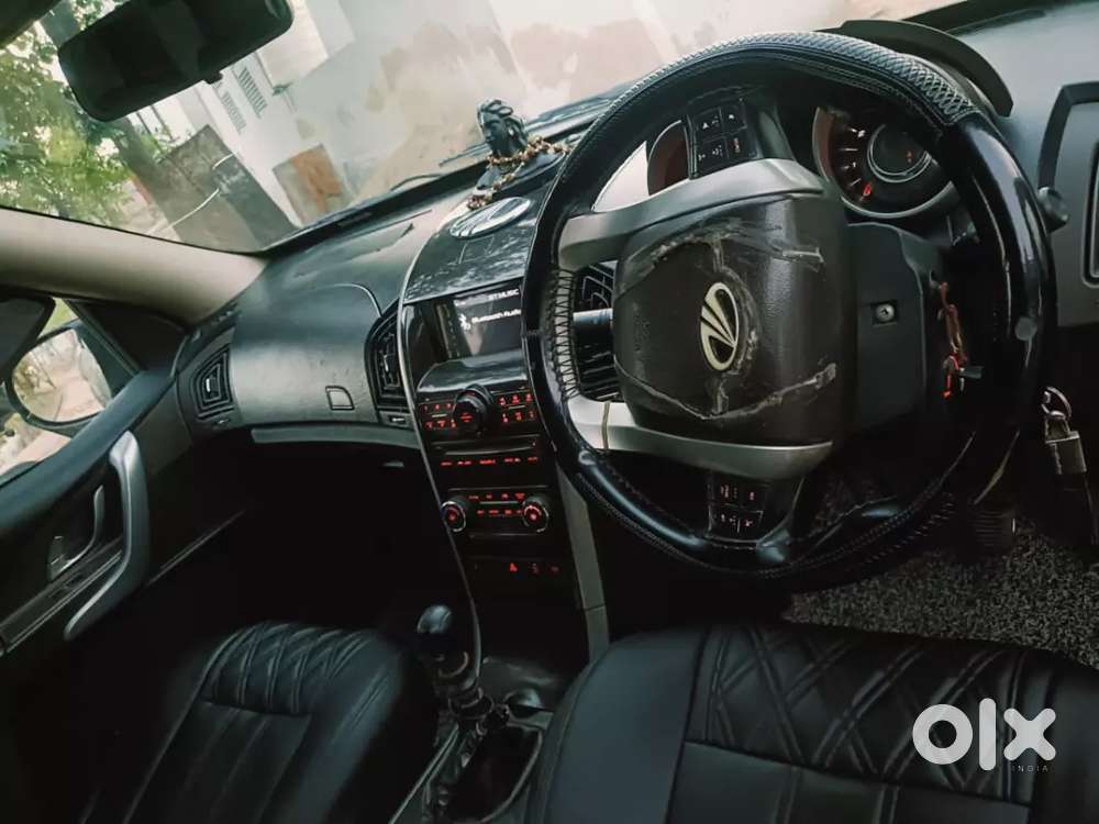 Mahindra Xuv500 2014 Diesel 180000 Km Driven