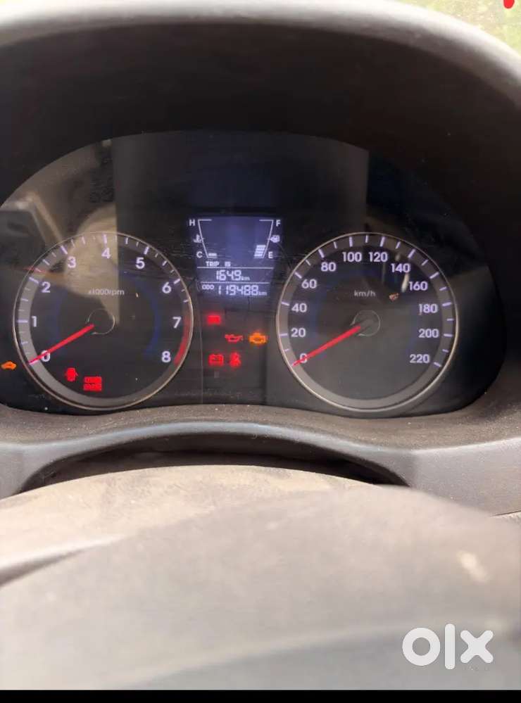 Hyundai Verna 1.6 2011 Expire Ho Gai He