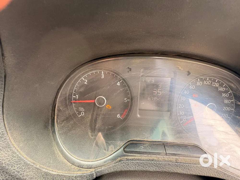 Volkswagen Polo 2015 Diesel 67352 Km Driven Urgent Sell