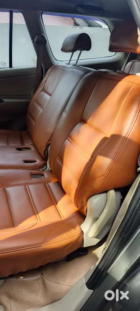 Toyota Innova 2.5 V 2014