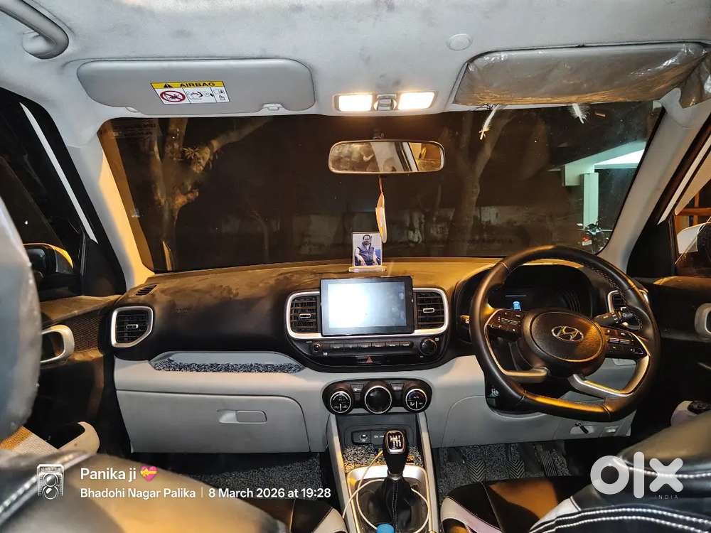 Hyundai Venue 1 Diesel 39700 Km Driven