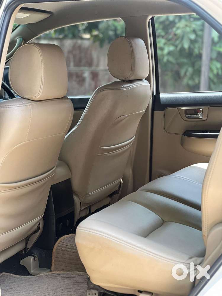 Toyota Fortuner 2011-2016 4x2 At, 2014, Diesel