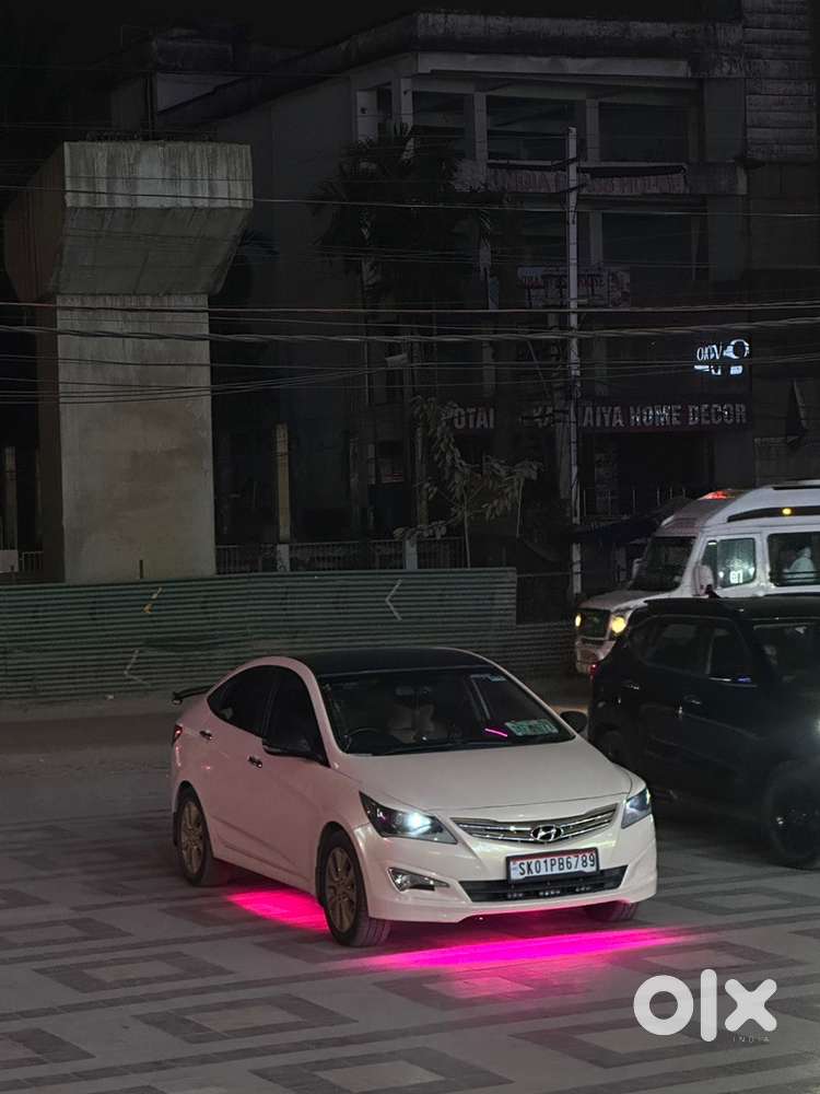 Hyundai Verna Petrol 2015
