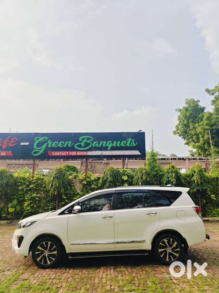 Toyota Innova Crysta Zx 2.4 Diesel 7 Seater, 2022, Diesel