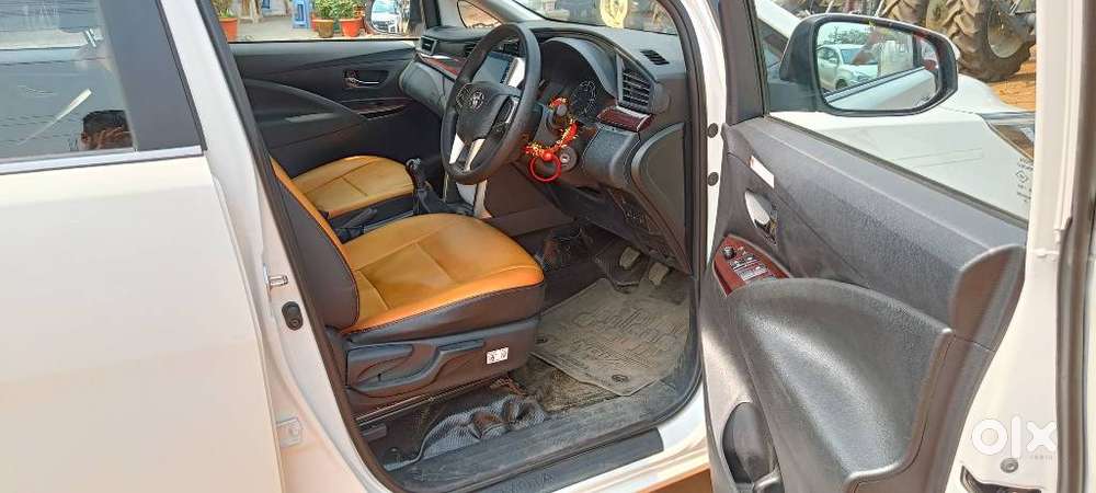 Toyota Innova Crysta 2.4 Gx Mt 8s, 2025, Diesel