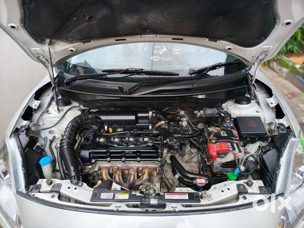 Maruti Suzuki Swift Dzire 1.2 Vxi Bsiv, 2017, Petrol