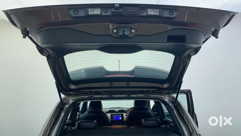 Nissan Magnite 1.0 Xv, 2021, Petrol