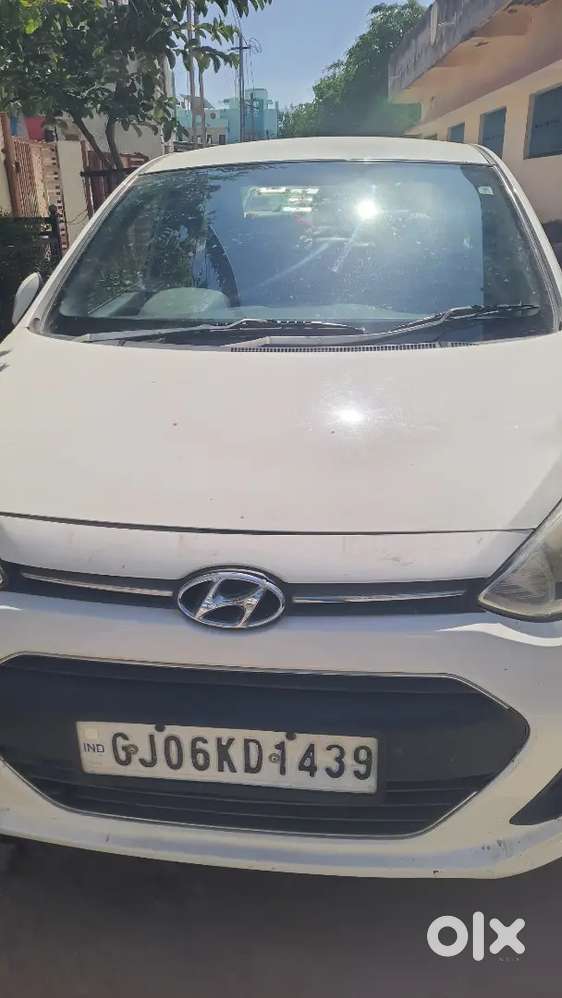 Hyundai Xcent 2016 Petrol 84000 Km Driven
