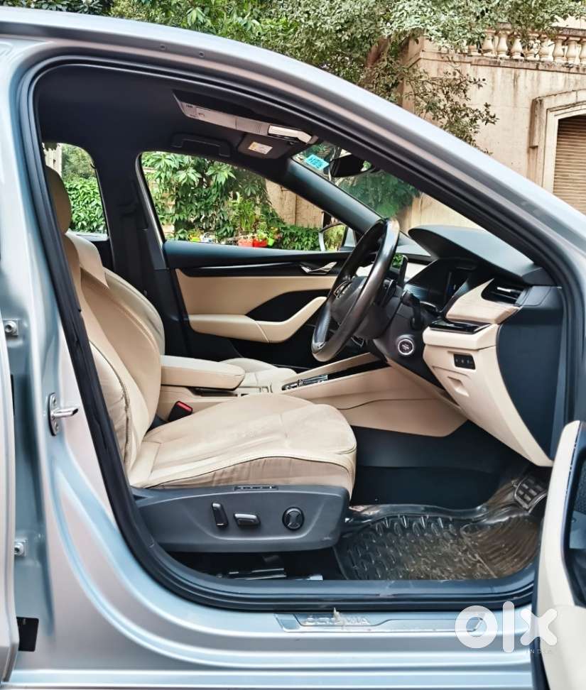 Skoda Octavia 2.0 L K Tsi At, 2022, Petrol