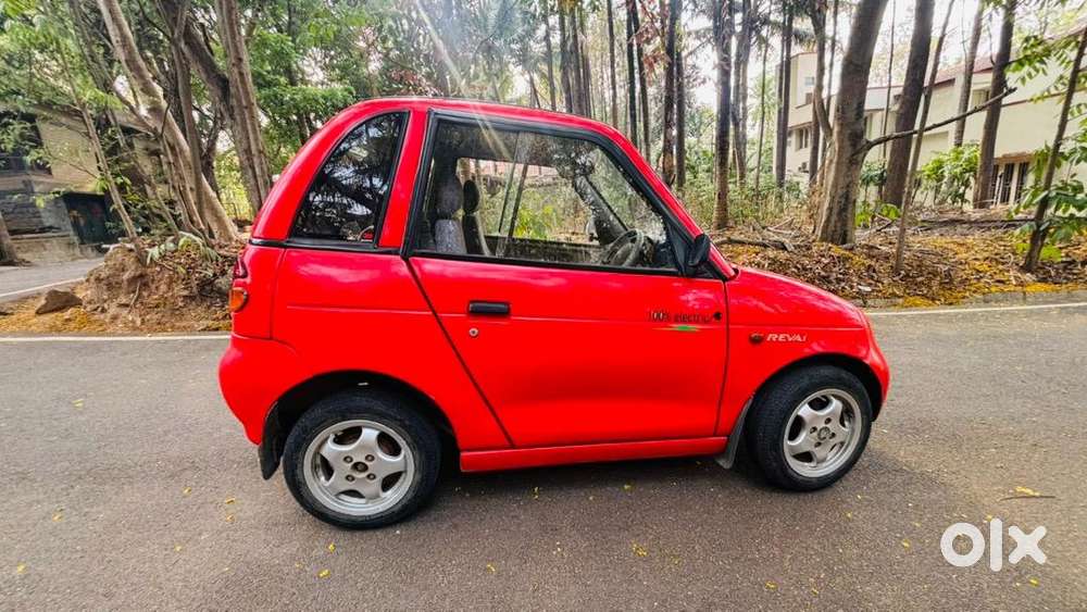 Mahindra Electric Car 2012