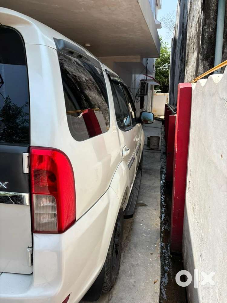 Tata Safari Storme 2017 Diesel 107205 Km Driven